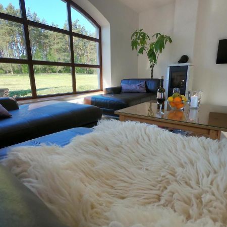 Vila Caloroczny Domek W Lesie Puszcza Zielonka Kiszkowo Exteriér fotografie