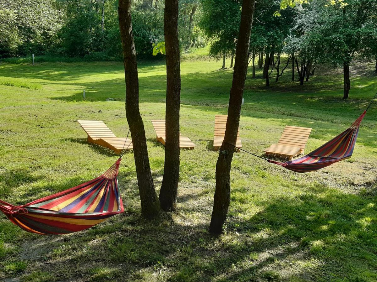 Vila Caloroczny Domek W Lesie Puszcza Zielonka Kiszkowo Exteriér fotografie