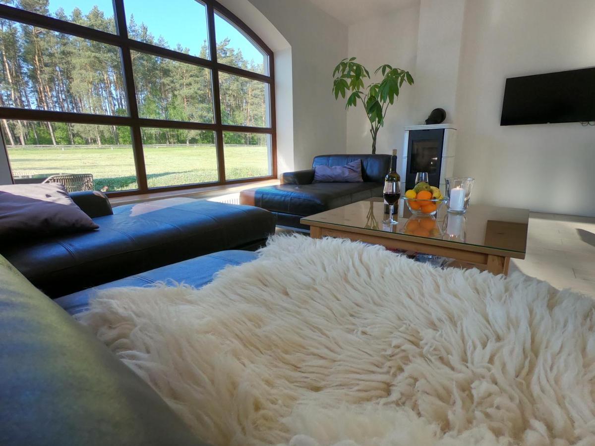 Vila Caloroczny Domek W Lesie Puszcza Zielonka Kiszkowo Exteriér fotografie